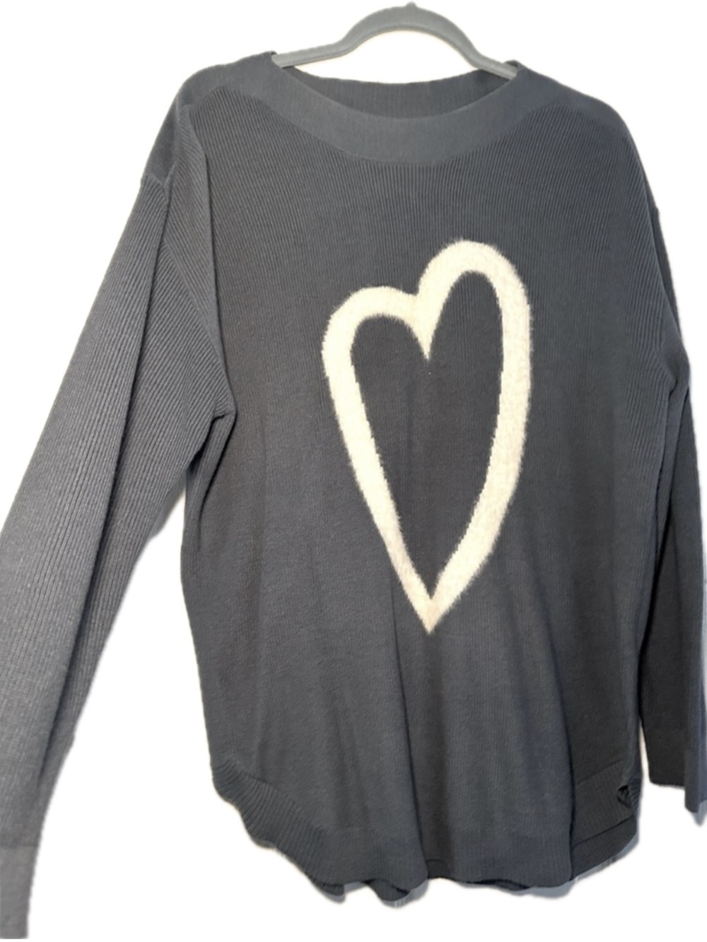 Lightweight Sweater. Never worn . NWOT. XL.